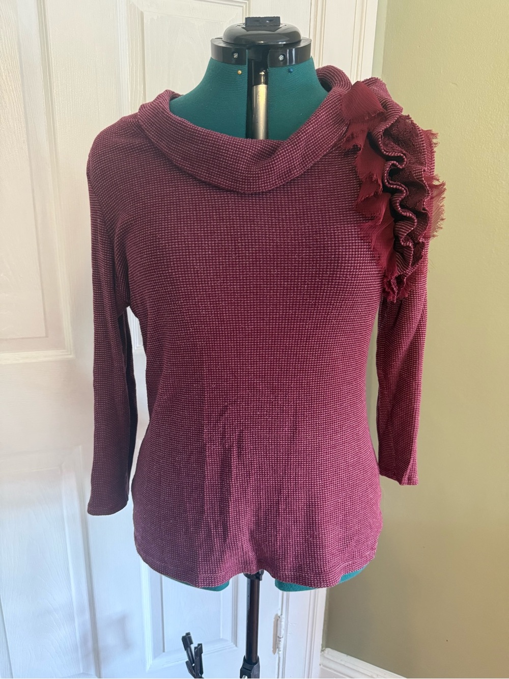 Anthropologie/ Deletta Women’s Ruffle-Shoulder Cowl Neck Sweater - Wine